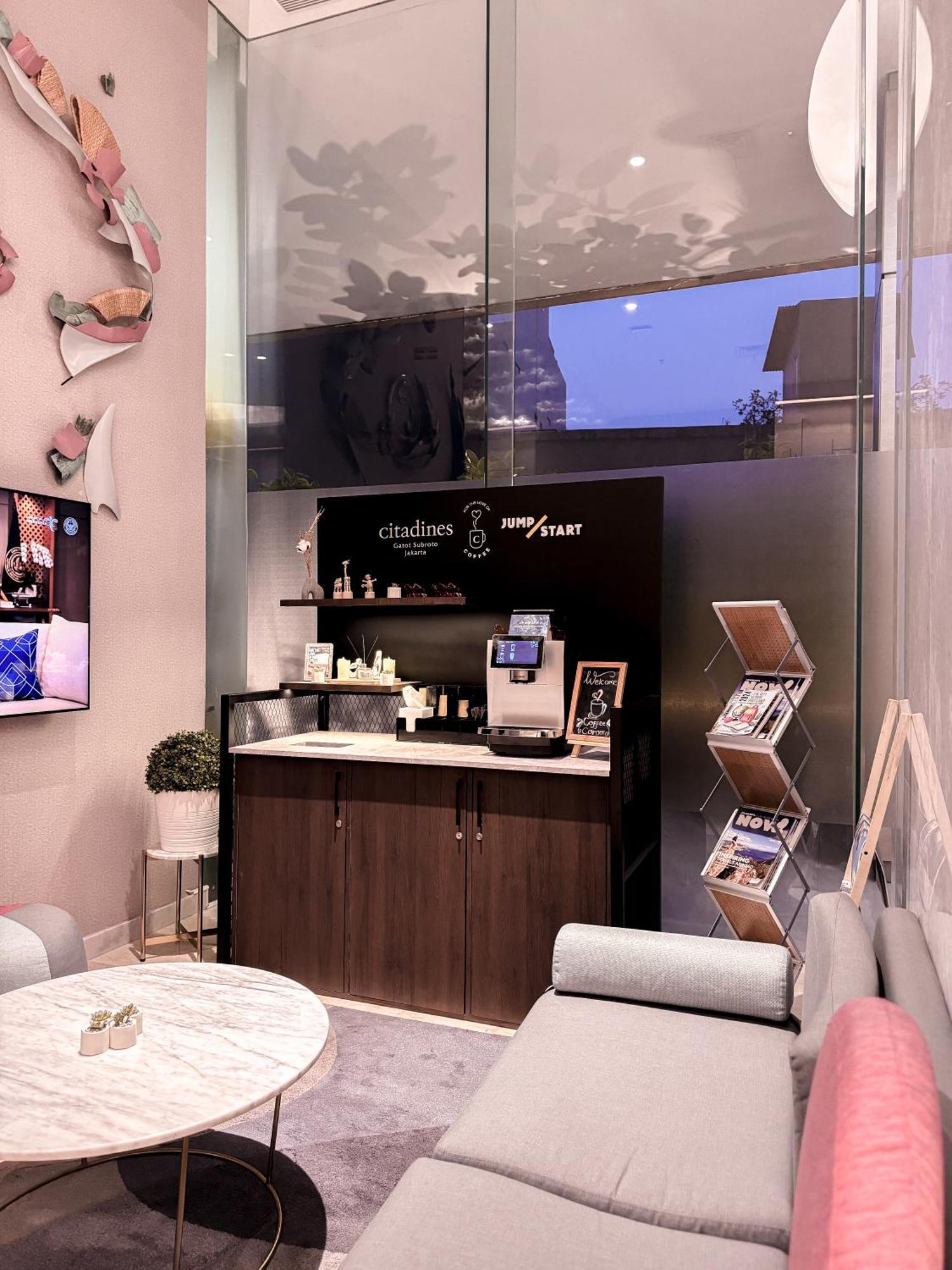 Citadines Gatot Subroto Jakarta Exterior photo